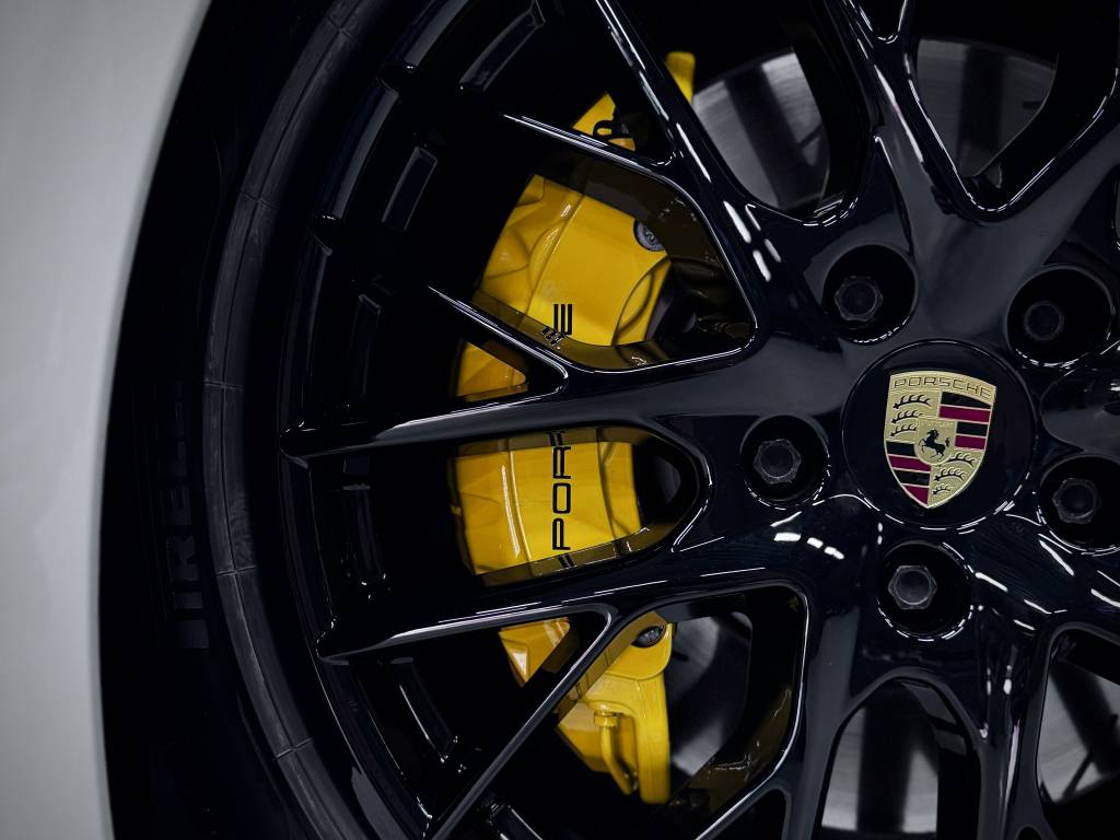 Remklauwen spuiten geel