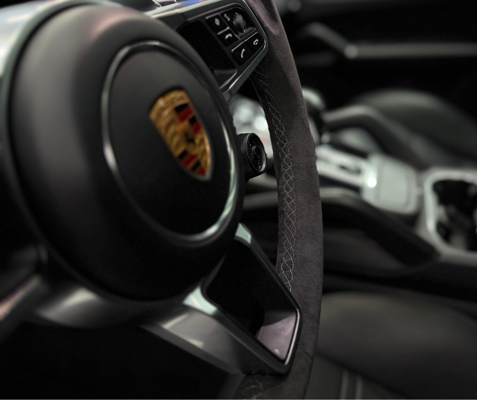 Stuurwiel Porsche bekleed in alcantara